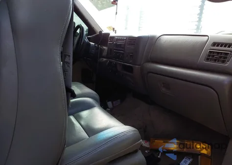 2001 Ford F-250 Lariat/Xl/Xlt z USA, uszkodzony, nr VIN 1FTNX20F21EC57165